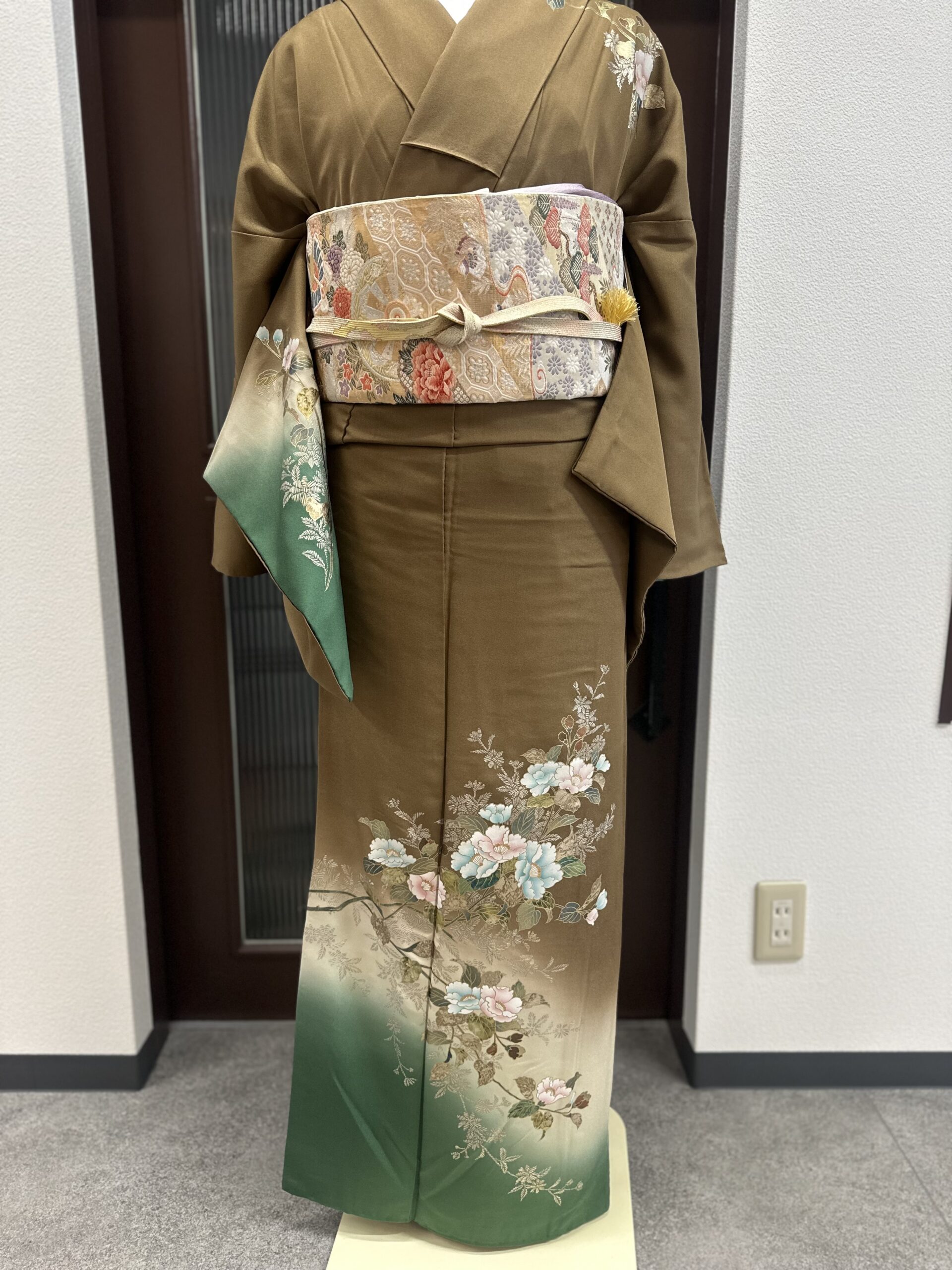 レンタル訪問着【L-3】茶系に牡丹柄